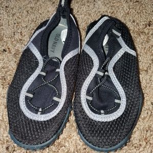 OLD NAVY Boys' Water Shoes